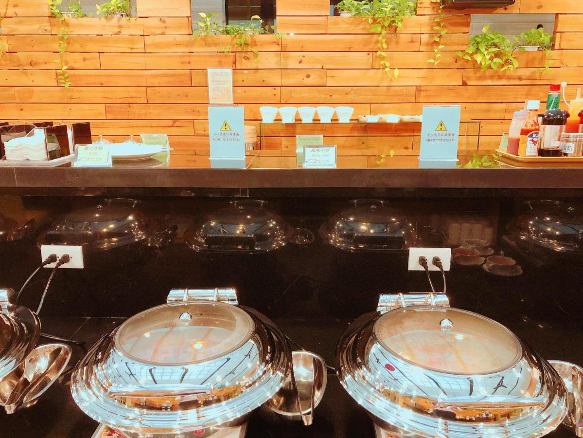 วีมีท บูทีก โฮเต็ล ปินตัง Hotel Pingtung ภายนอก รูปภาพ