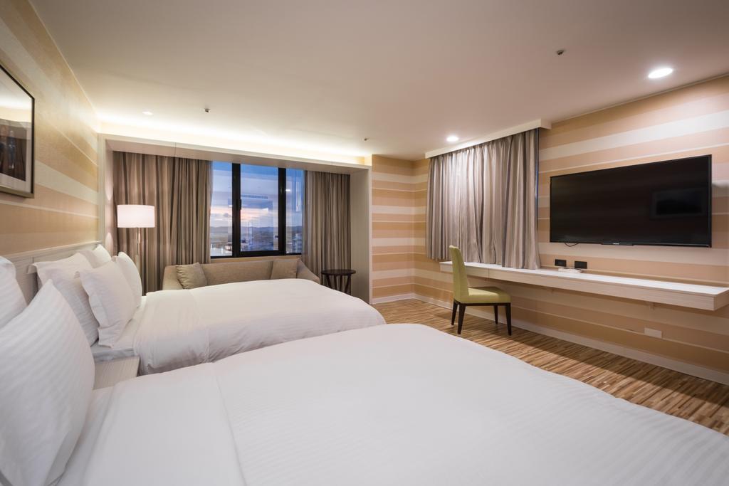 วีมีท บูทีก โฮเต็ล ปินตัง Hotel Pingtung ภายนอก รูปภาพ